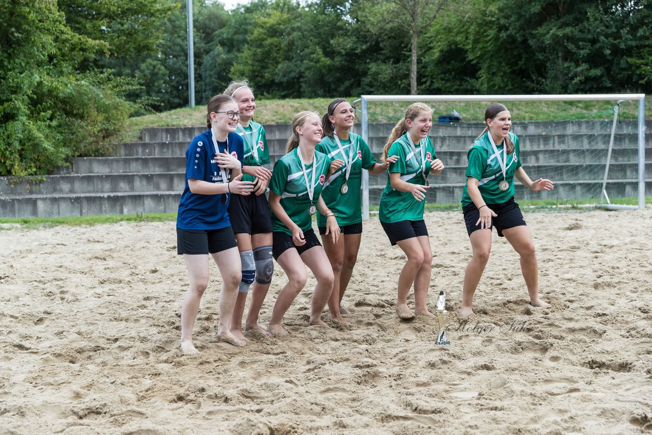 Bild 126 - wBJ/wCJ Beachsoccer Cup